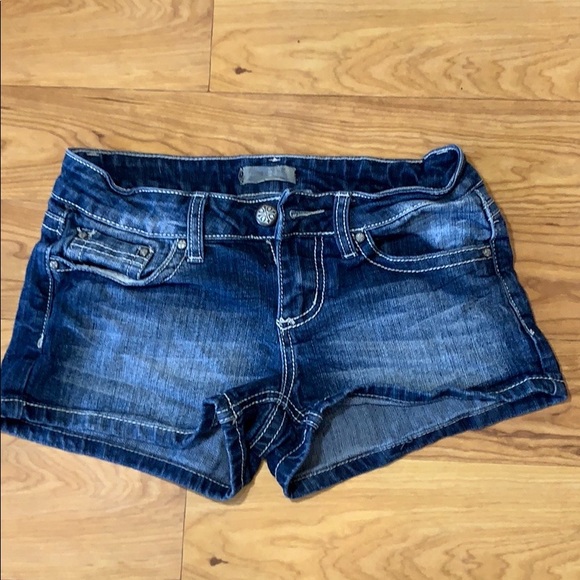 Jean shorts - Picture 2 of 2